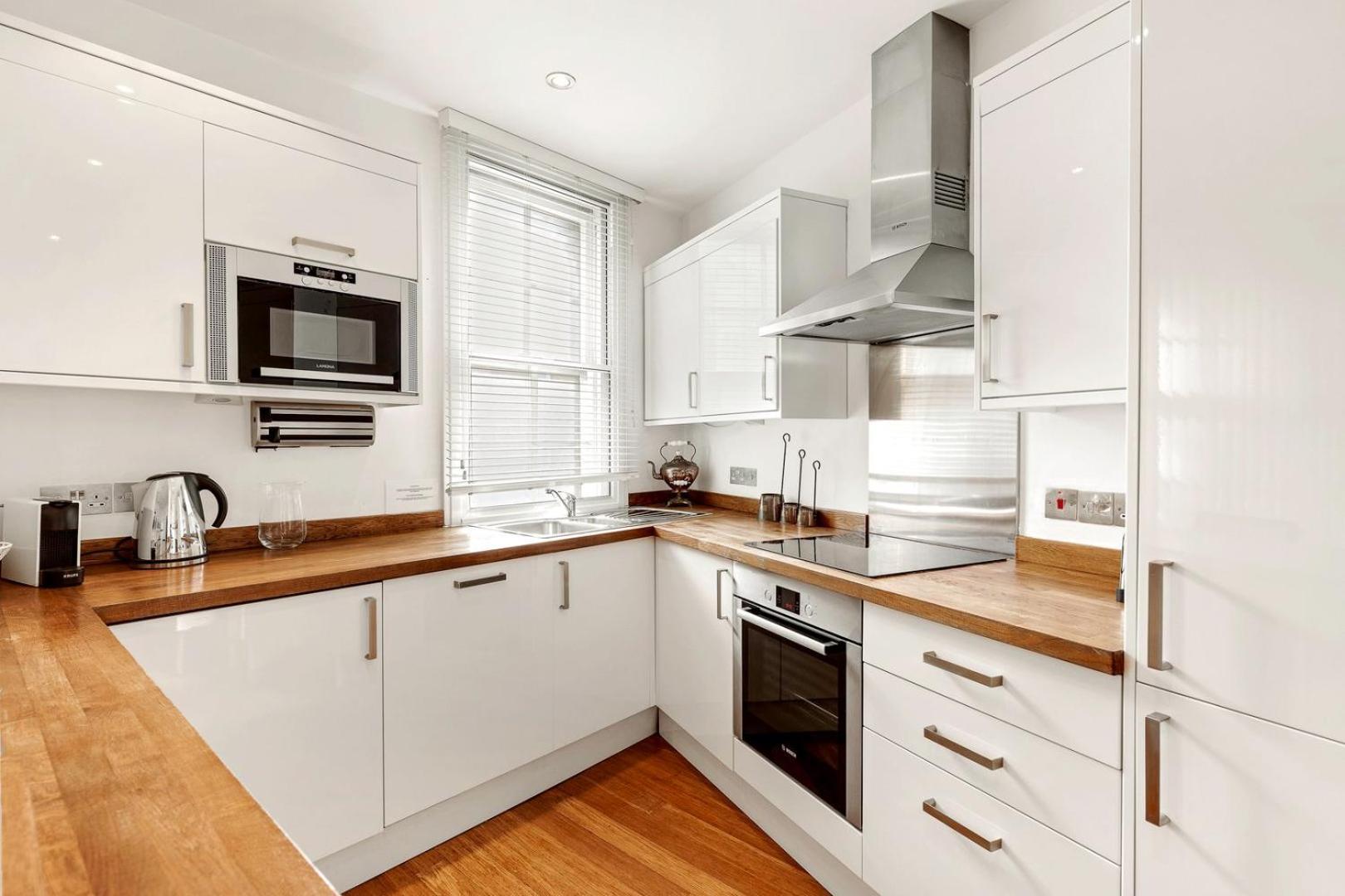 Lovely 1 Bed With Garden Apartment *